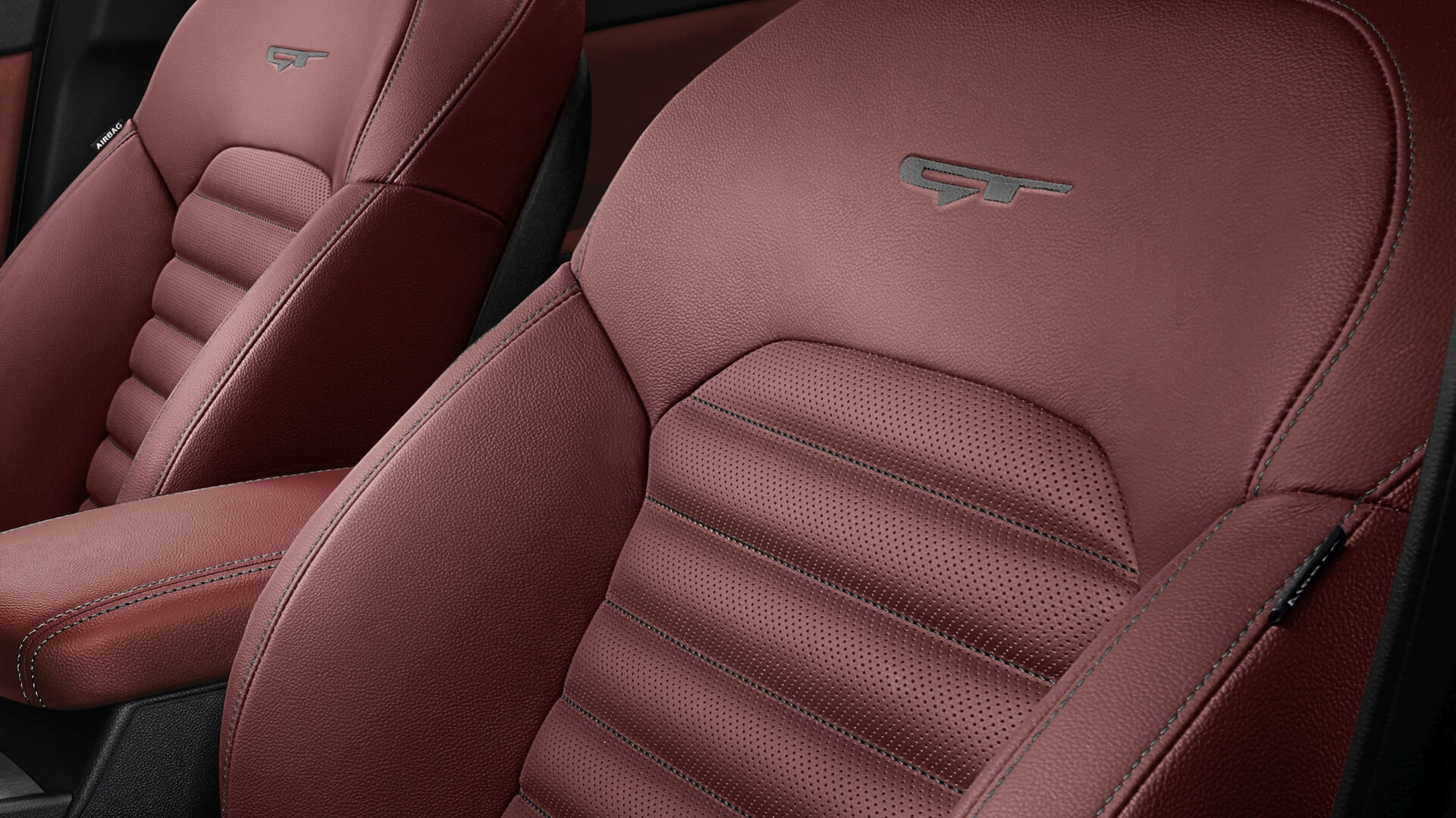 Ādas salona apdare GT/ sarkans