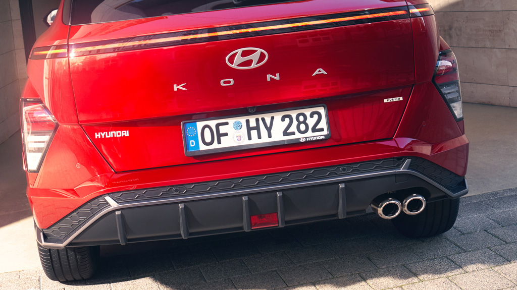 Hyundai KONA Hybrid MY24 Dvigubas chrominis išmetimas