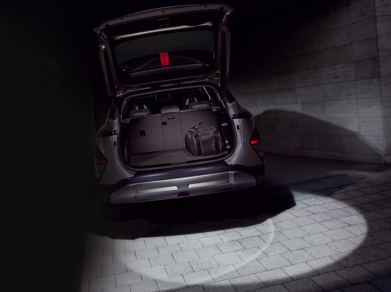Hyundai KONA Hybrid MY24 Bagažinė ir pakeliamos galinės durys su LED apšvietimu