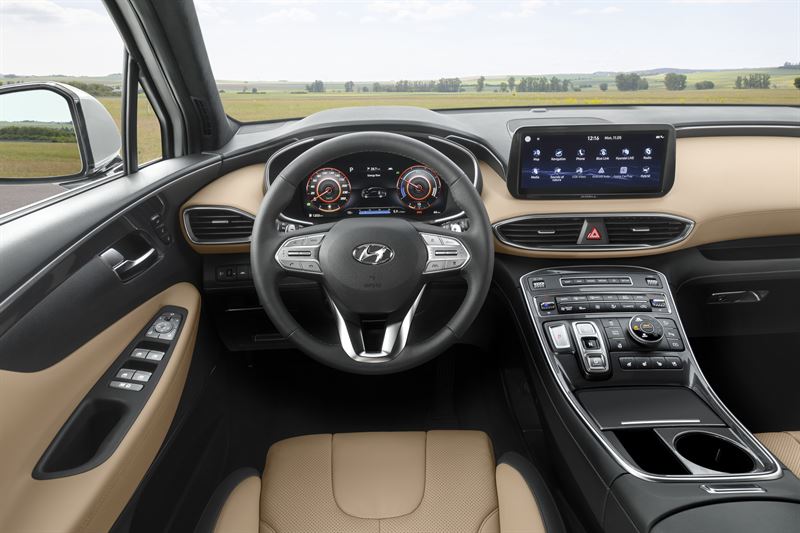 hyundai santa fe salonas 2021