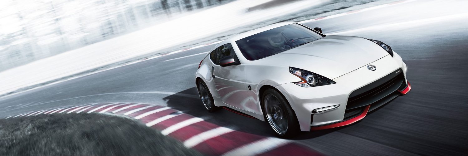 370Z NISMO lenktynių trasoje