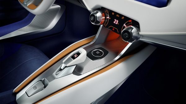 Susipažinkite su „Nissan“ – koncepcinis automobilis – „Sway“ – pavarų perjungimo svirtis ir centrinė konsolė
