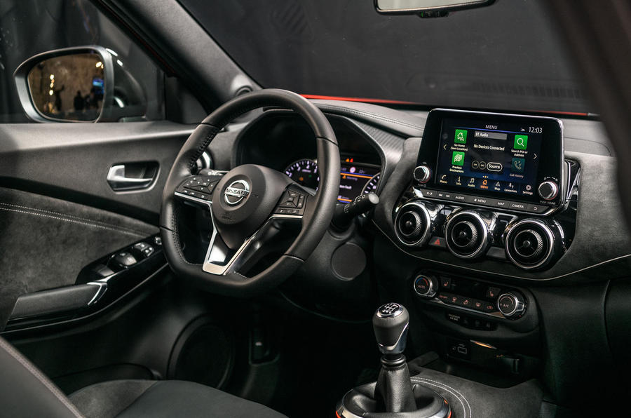 nissan juke salonas interjeas