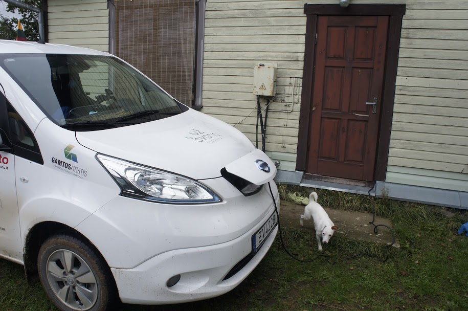 nissan ev 