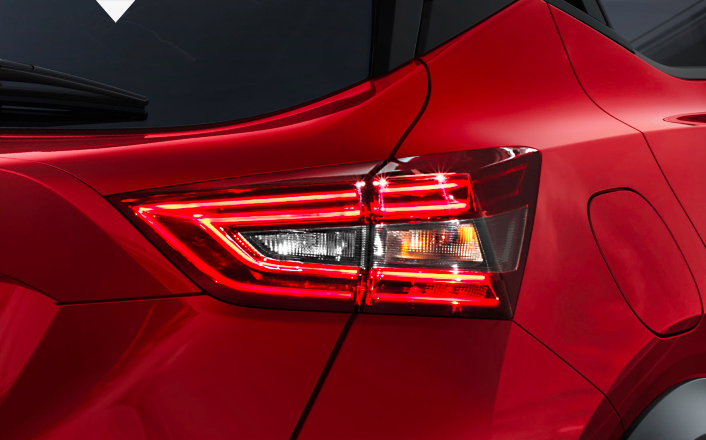 Nissan Juke nauji priekiniai led žibintai