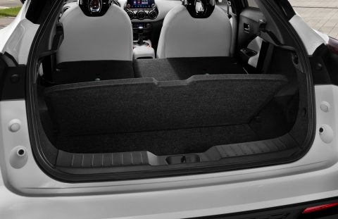 Naujasis Nissan Juke bagažinės grindys