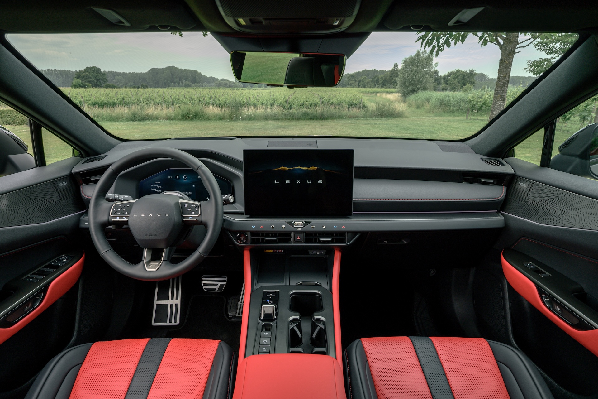 Lexus NX multivide